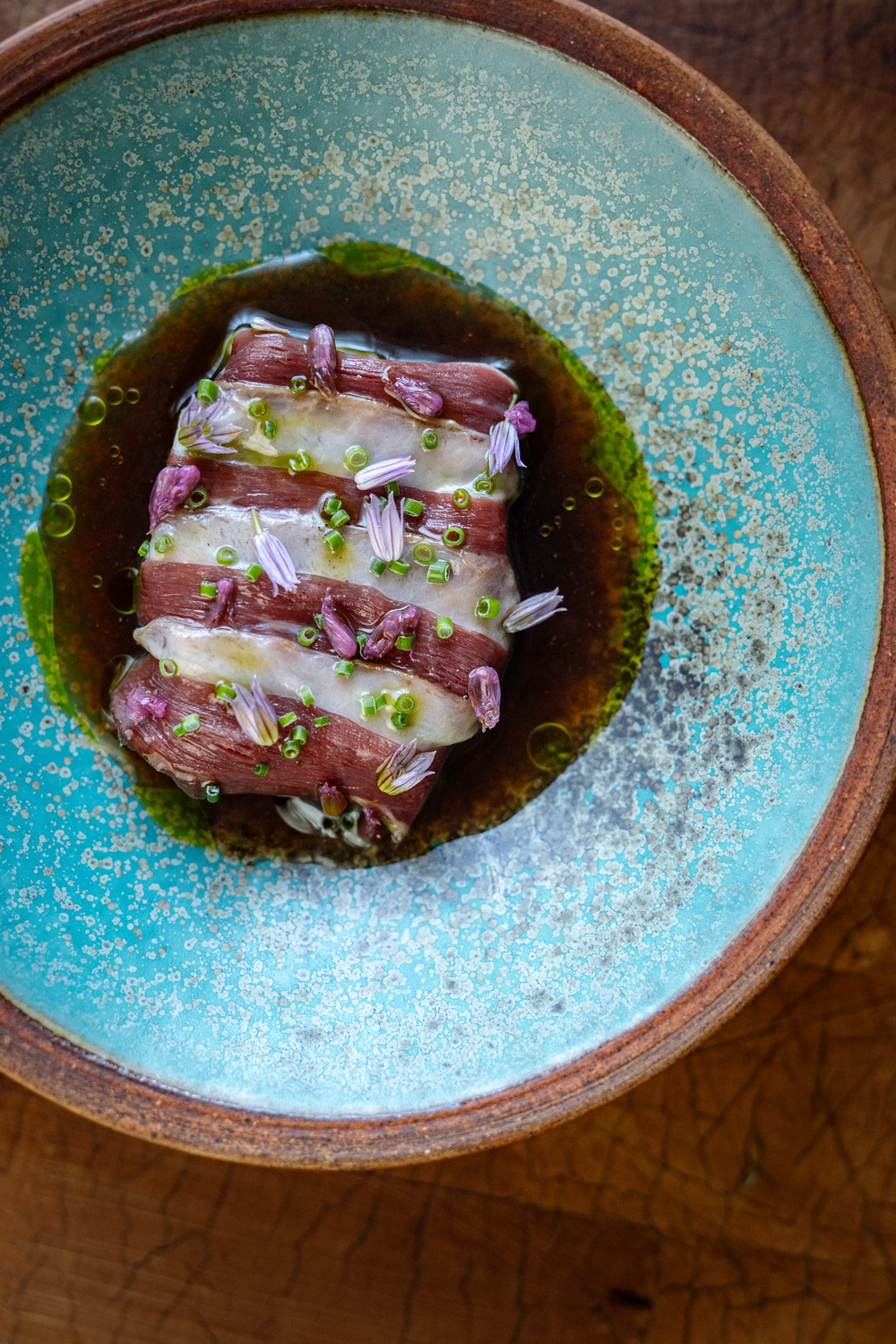 Plat Ciboulette, Foie gras, Pomme oxydée, Verveine de Alchémille, Restaurant Gastronomique à Kaysersberg